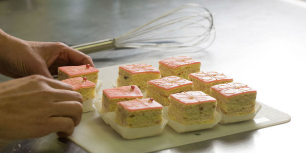 petit fours petit fours